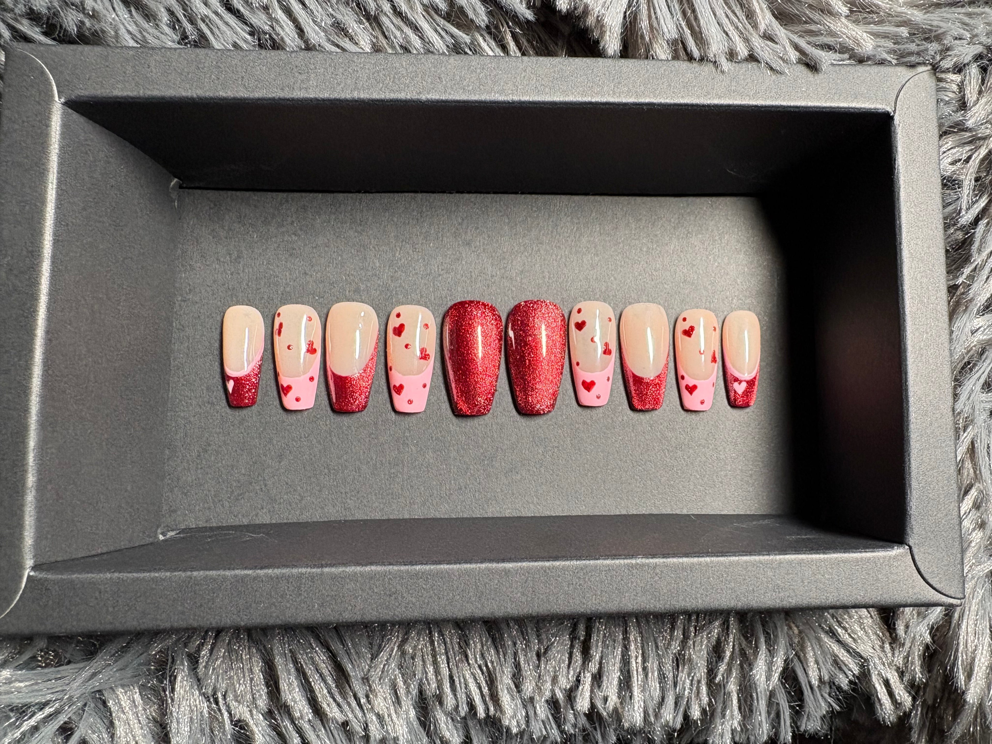 Mini Hearts Medium Coffin Press On Set