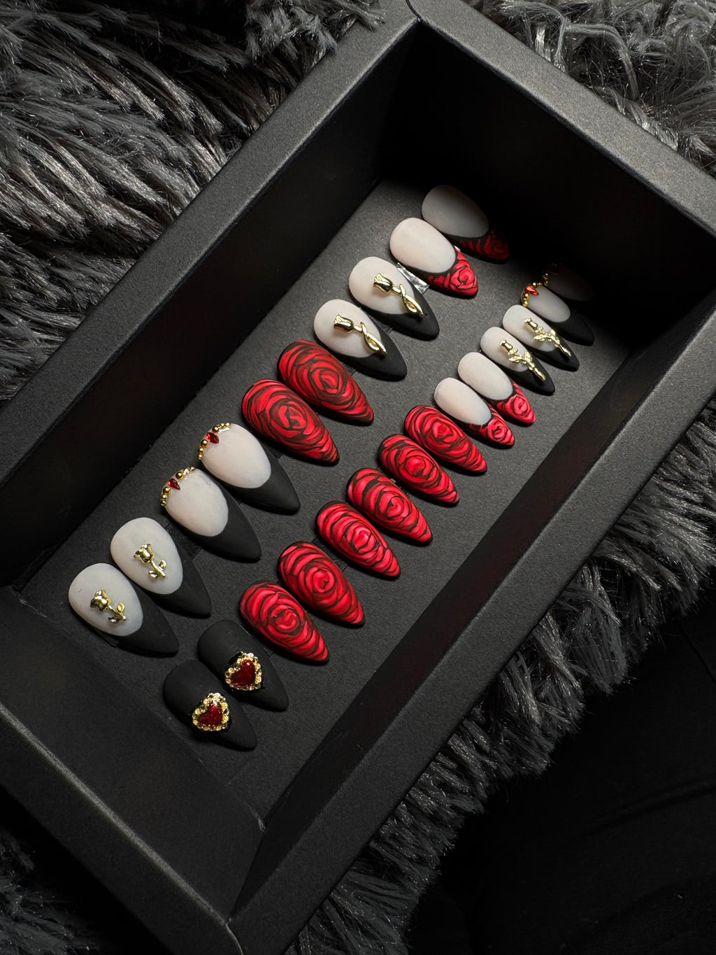 Roses Medium Stiletto Press On Set