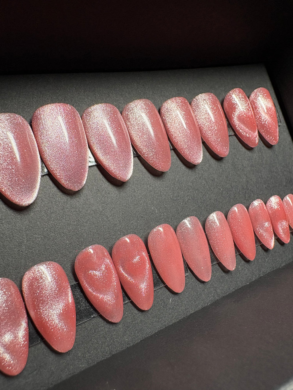 Cat Eye Hearts Medium Almond Set