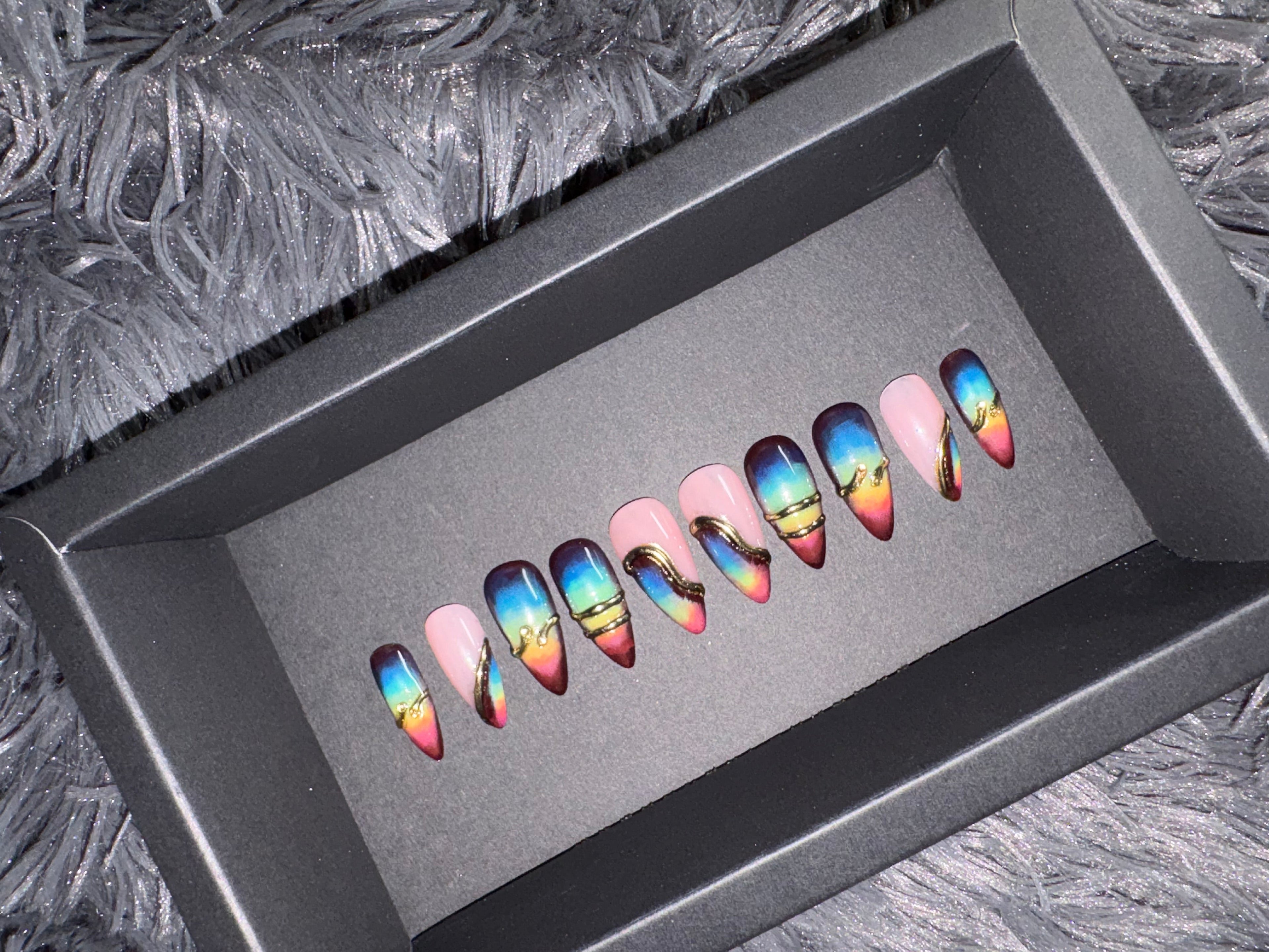 Aurora Luxe Press-On Nail Set