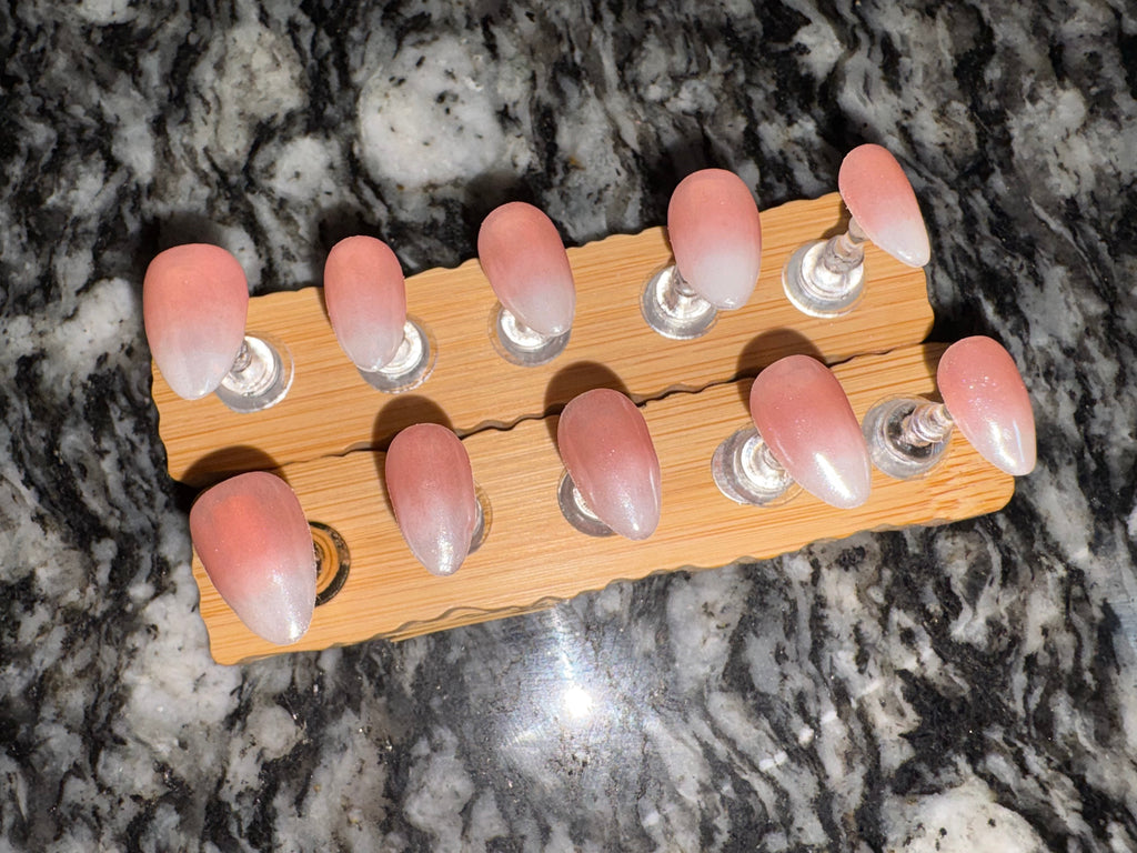 Short Almond Ombré Chrome Set