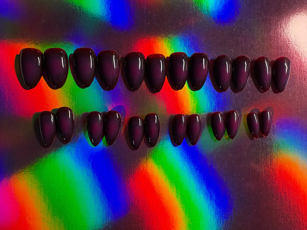 Medium Almond Wine Aura Nails Set