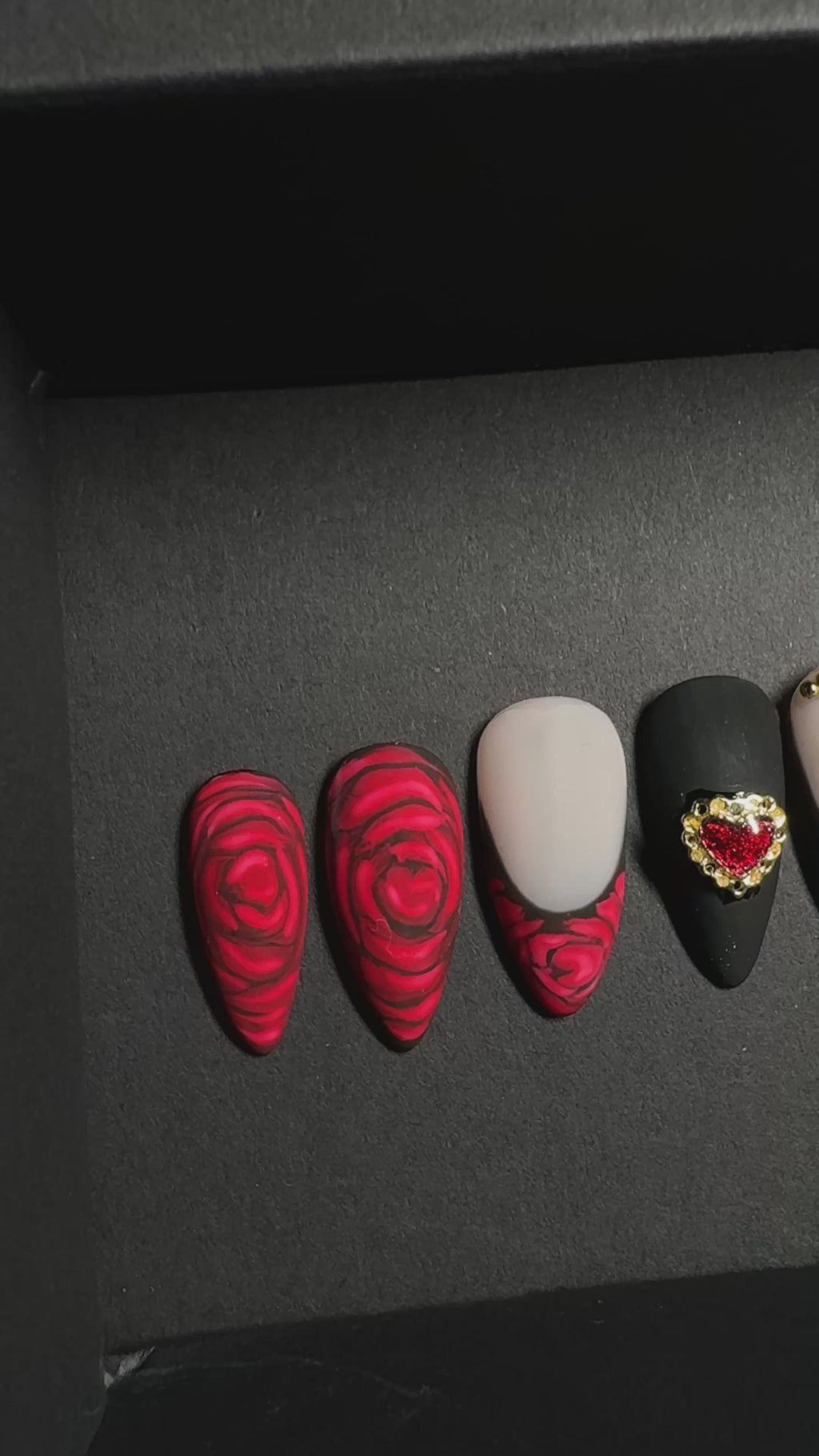 Roses Medium Stiletto Press On Set