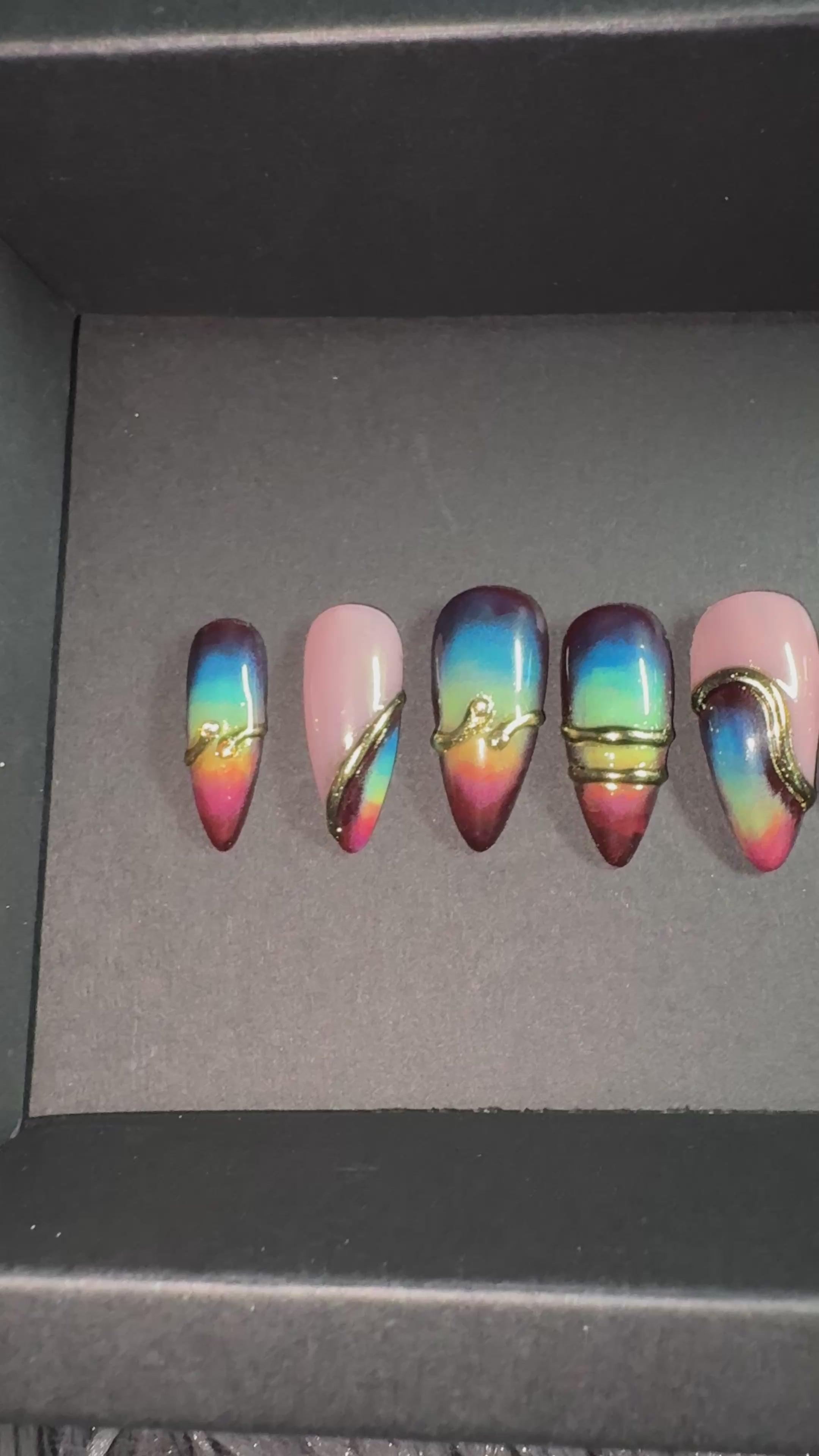 Aurora Luxe Press-On Nail Set